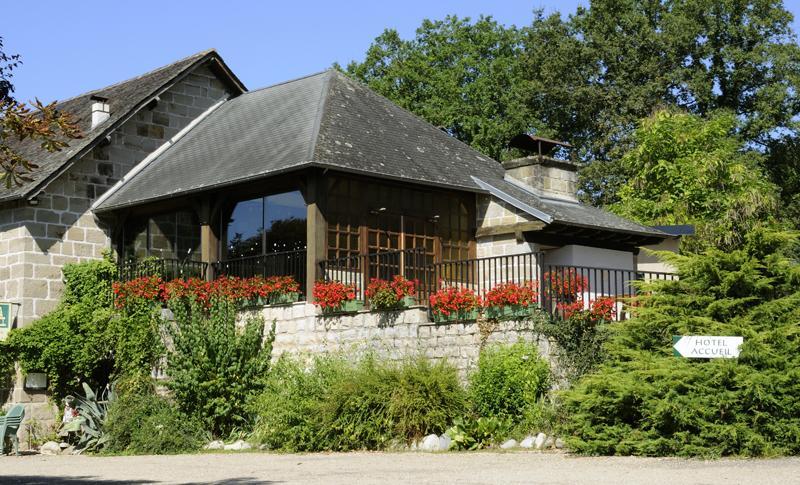 Hotel Logis Auberge La Grange De Renaudet à Larche  Extérieur photo