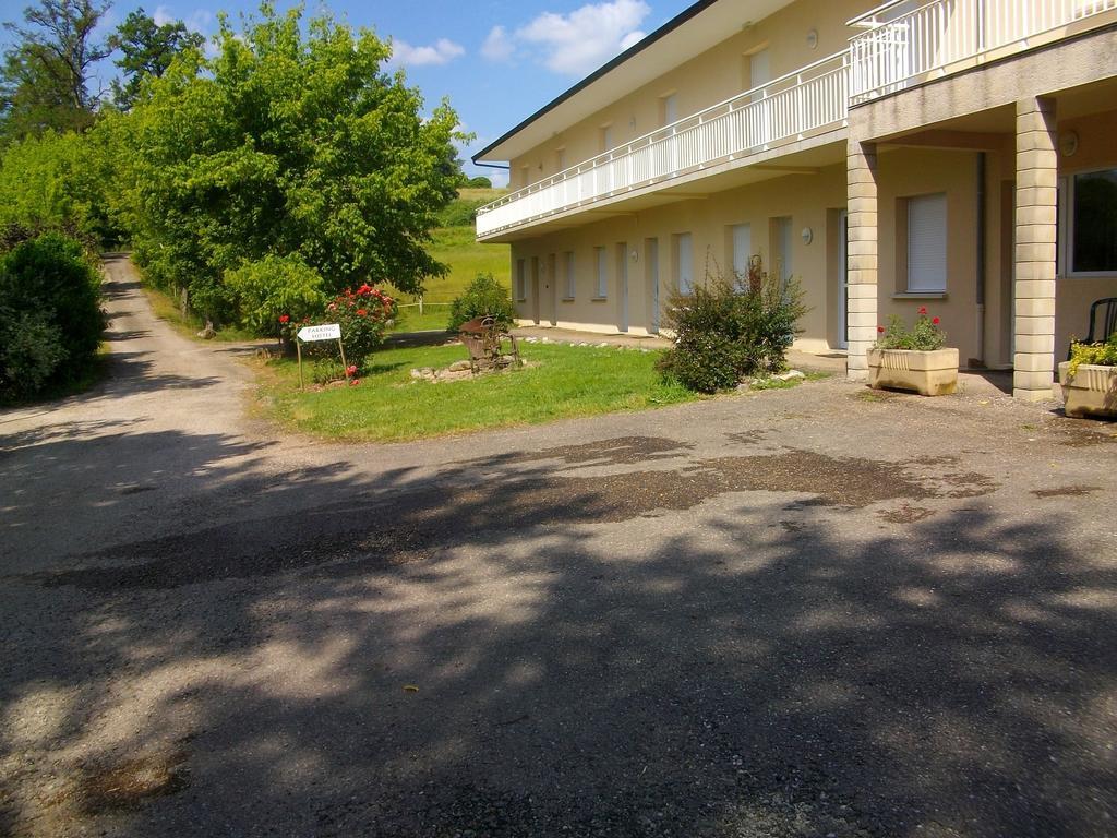 Hotel Logis Auberge La Grange De Renaudet à Larche  Extérieur photo